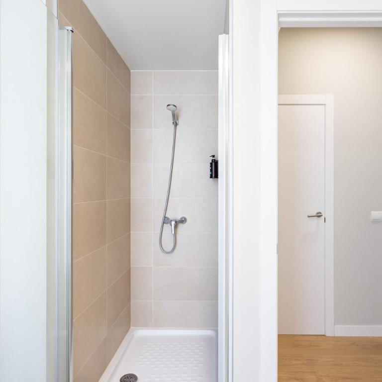 Moderno apartamento cerca del mar en Tenerife - Apartamento de 2 dormitorios - 10