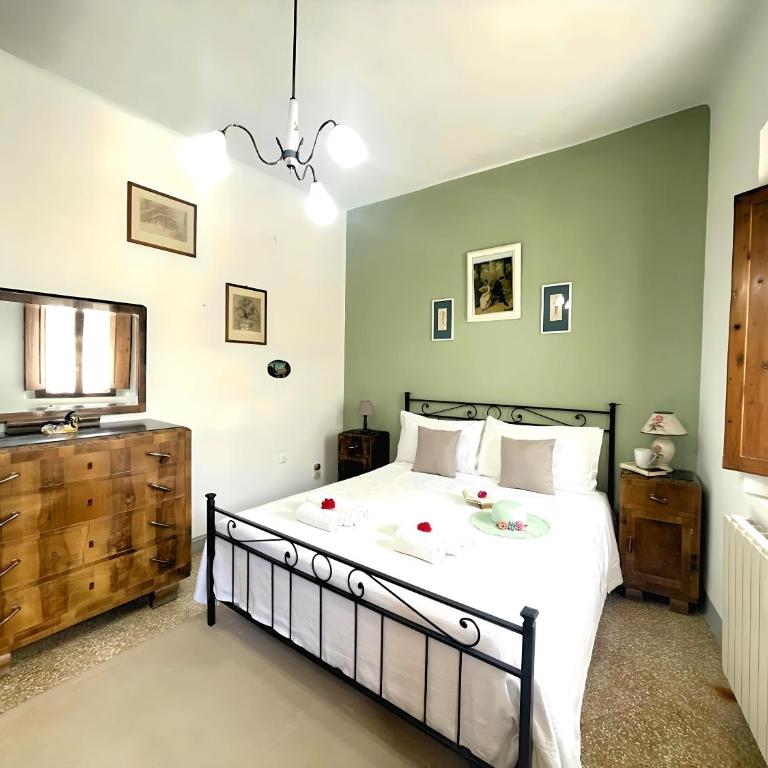 La Casa di Ines - Double Room with Shared Bathroom - 6