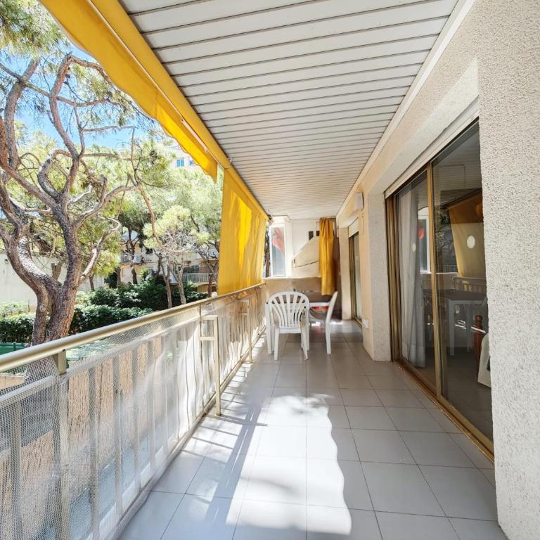 Reina Apartment 150m to Beach with Pool and Balcony near to PortAventura - Apartamento de 2 dormitorios - 38