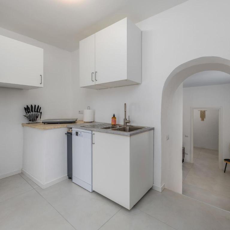 White Sage - Lake Como Paradise - Two-Bedroom Apartment - 8