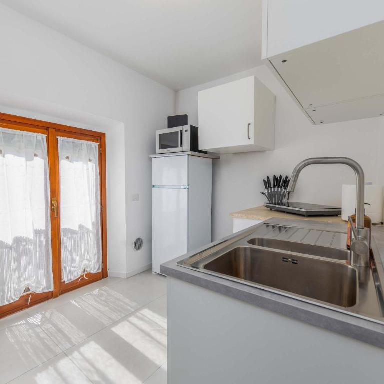 White Sage - Lake Como Paradise - Two-Bedroom Apartment - 7