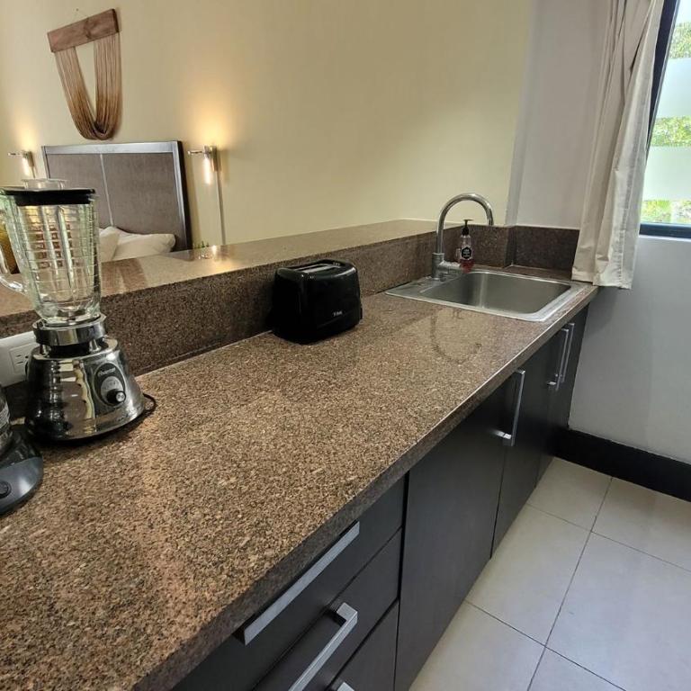 Very Good Vibes Apartmen in PdC, Steps from Beach - Apartment - 13