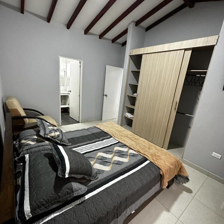 Apartamento cerca al metro y viva envigado - Apartamento de 3 dormitorios - 7