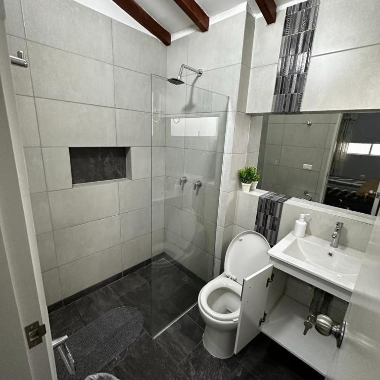 Apartamento cerca al metro y viva envigado - Apartamento de 3 dormitorios - 8