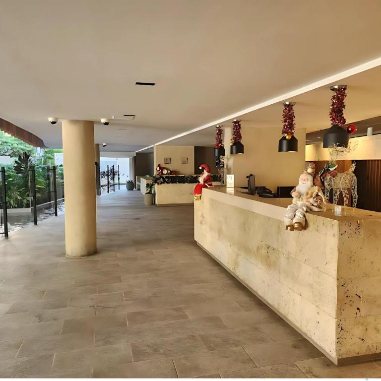 Dominique Luxury - 1 BR - Private Jacuzzi - 13th Floor - One-Bedroom Apartment - 39