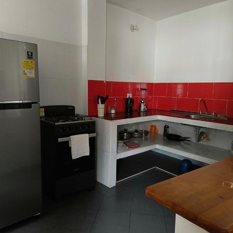 Apartamento turístico familiar con parqueadero a 4 cuadras de la plaza - Two-Room Apartment - 4