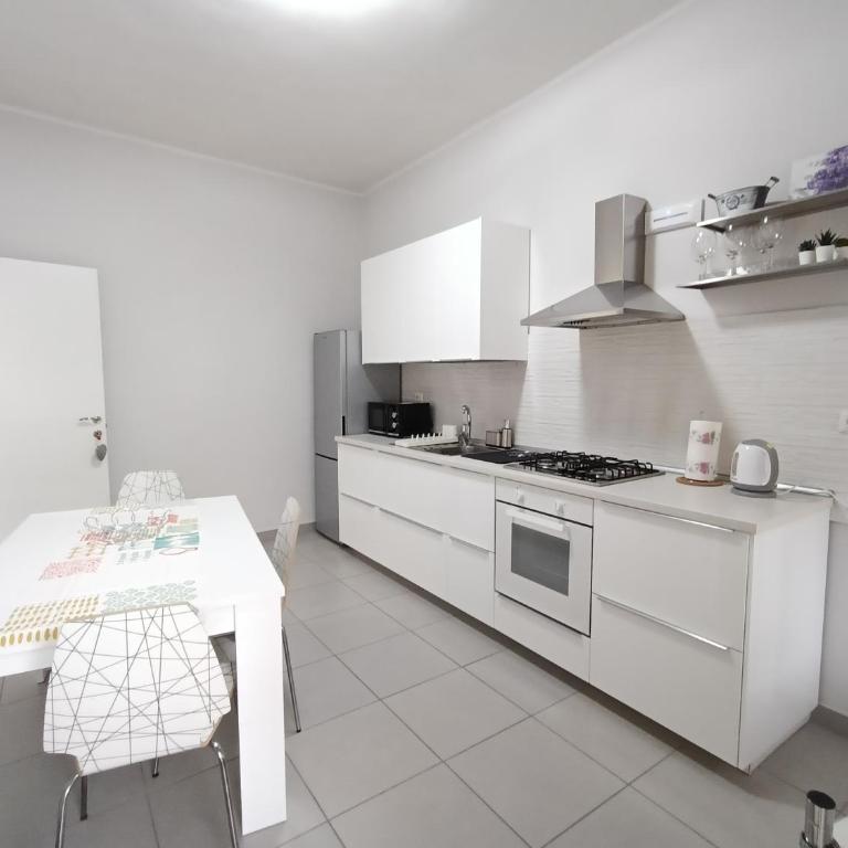 Alis Living Apartment - Quadrilocale ampio a Catania - Appartamento con 3 Camere da Letto e con Vista - 26