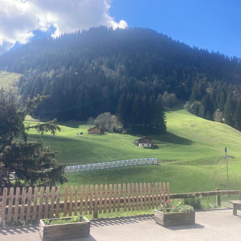 Le pied des pistes, studio 5 pers, balcon sud est, vue sur les montagnes - Appartement 1 Chambre - 11