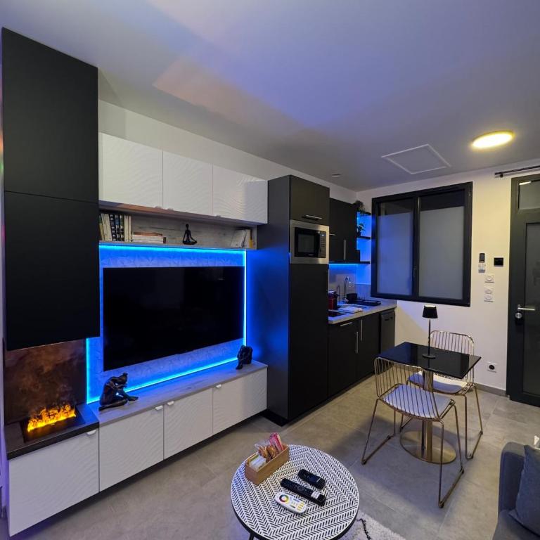 - Aux Bulles 2 - Suite & SPA - By Skyline Résidence - Apartamento Suite - 24