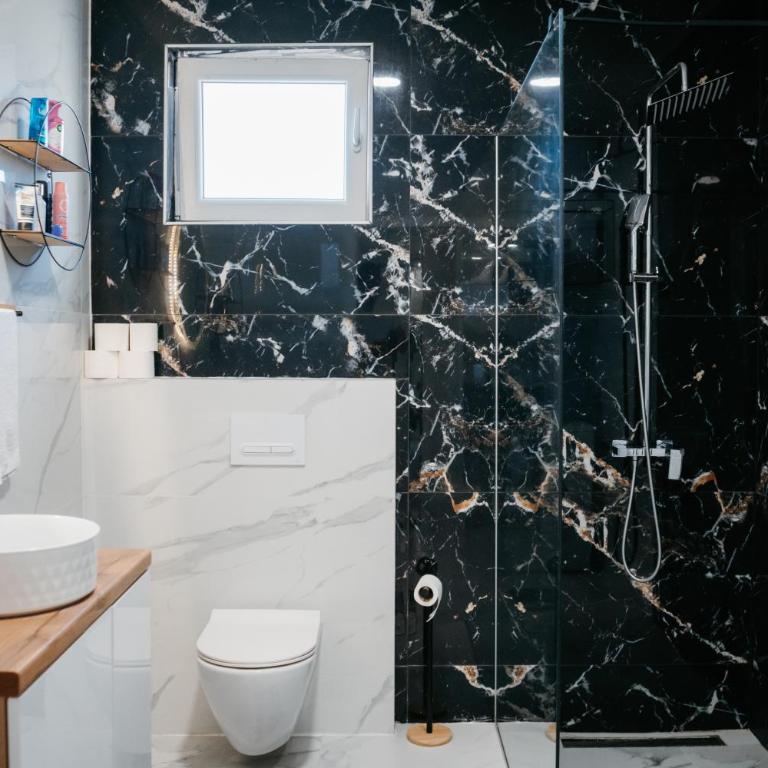 Luxury Apartments Mostar - Two-Bedroom Apartment with Balcony - 31