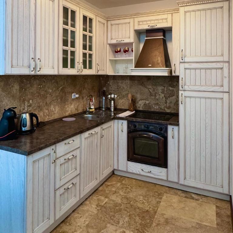 Apartament Rafailovici Budva - Apartman sa 2 Spavaće Sobe, Balkonom i Pogledom na More - 10