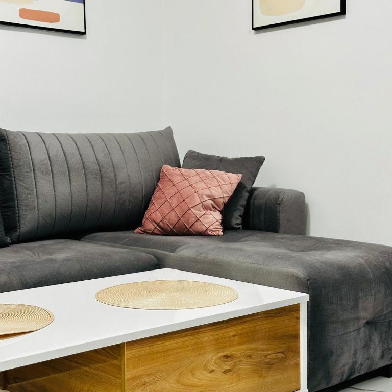 MorePlanina - Two-Bedroom Apartment - 13
