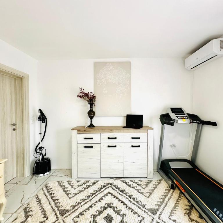 MorePlanina - Two-Bedroom Apartment - 9