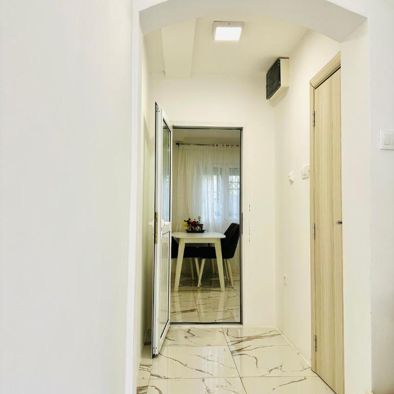 MorePlanina - Two-Bedroom Apartment - 30