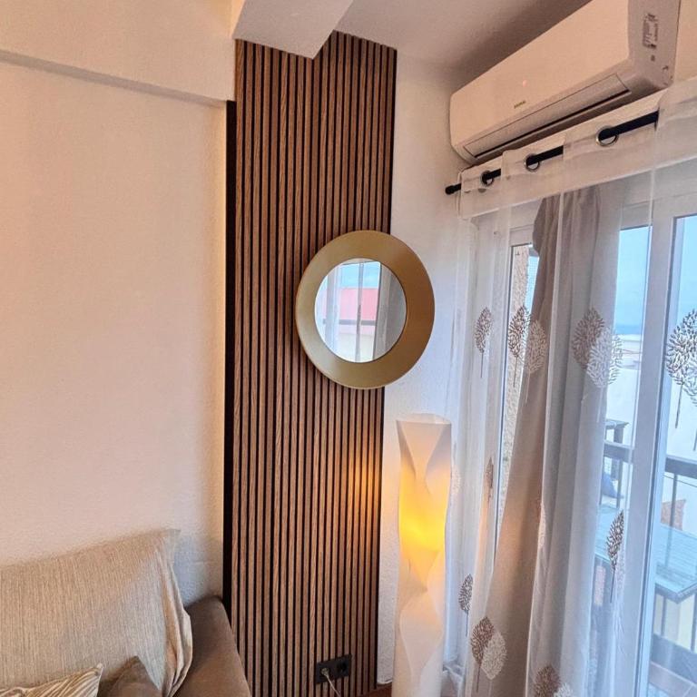 Apartamento Primera Línea de Playa Paseo Marítimo Perla 5 - Apartamento de 1 dormitorio - 10
