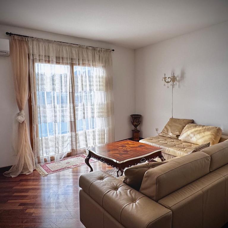Apartament Rafailovici Budva - Apartman sa 2 Spavaće Sobe, Balkonom i Pogledom na More - 15