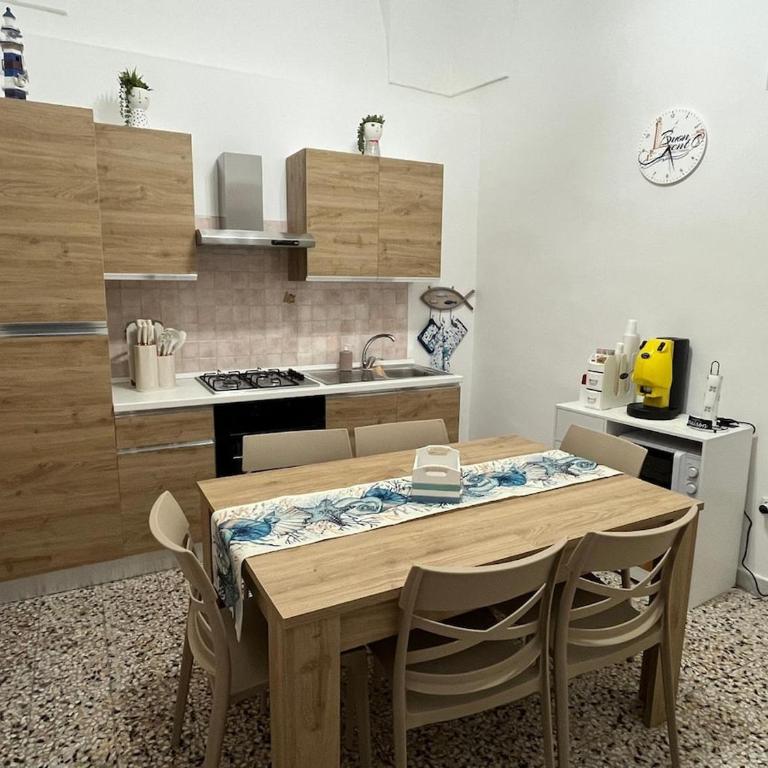 Casa vacanze Buon Vento - Three-Bedroom Apartment - 9