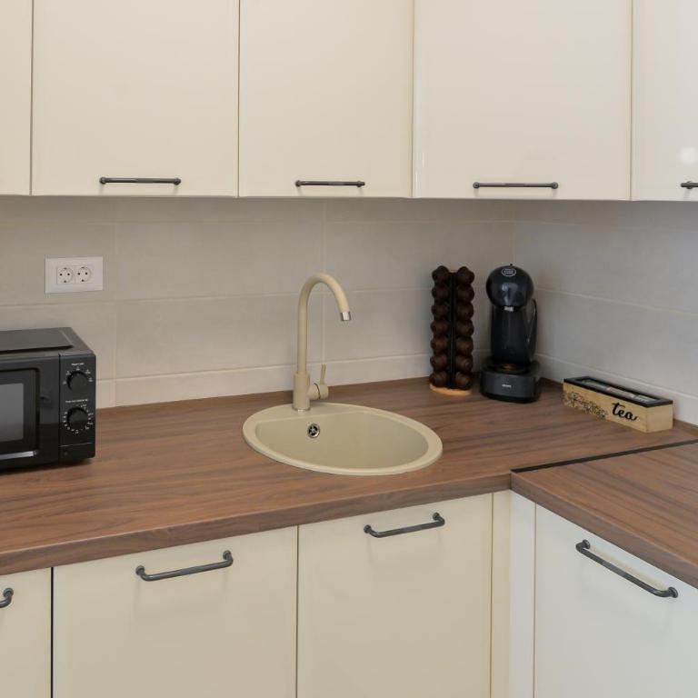 Amazon Royale Apartment - One-Bedroom Apartment with Terrace - 31