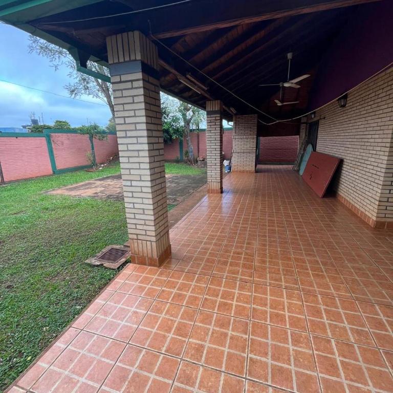 Casa en Alquiler Rally Itapua, Encarnación Paraguay - Casa de 4 dormitorios - 6