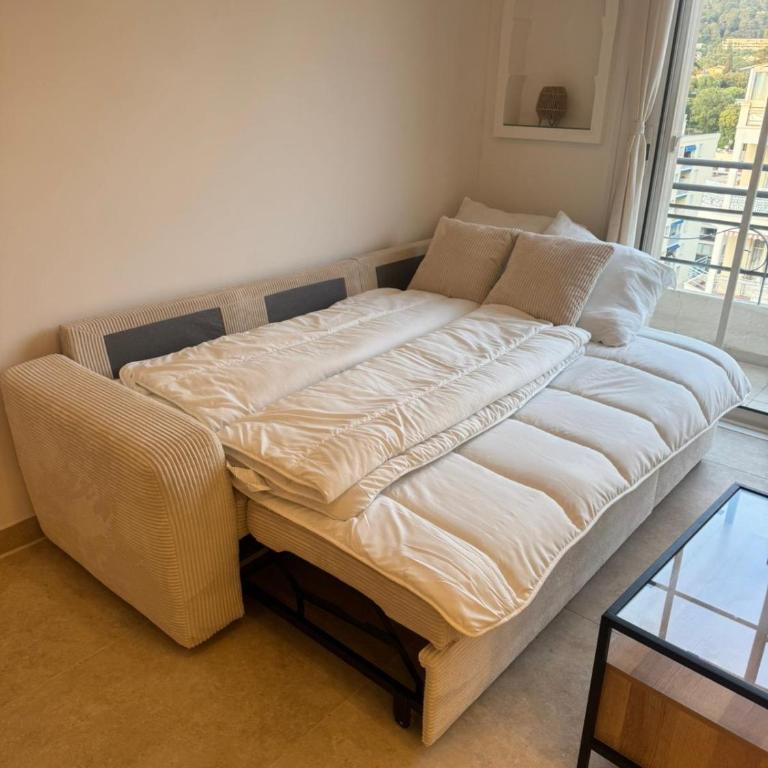 Charmant T2 rénové avec grande terrasse - Apartment - 23
