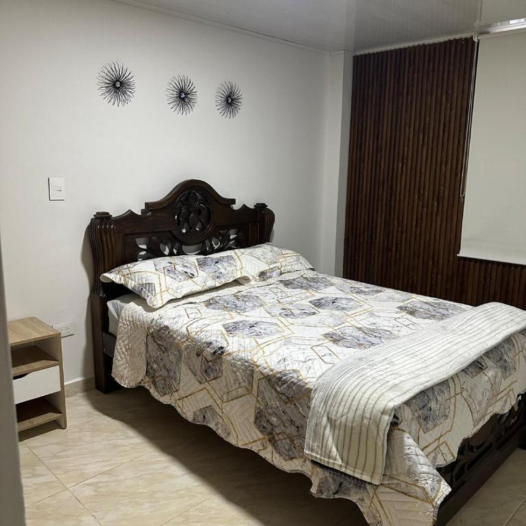 Apartamento familiar en el centro de Pereira - Three-Bedroom Apartment with Balcony - 10
