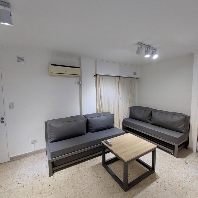 Departamento de dos habitaciones sobre Oroño - Apartamento de 2 dormitorios - 12