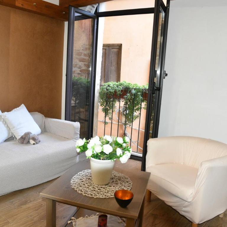 Appartamento in centro- Enea home - Appartamento Standard con 2 Camere da Letto - 3