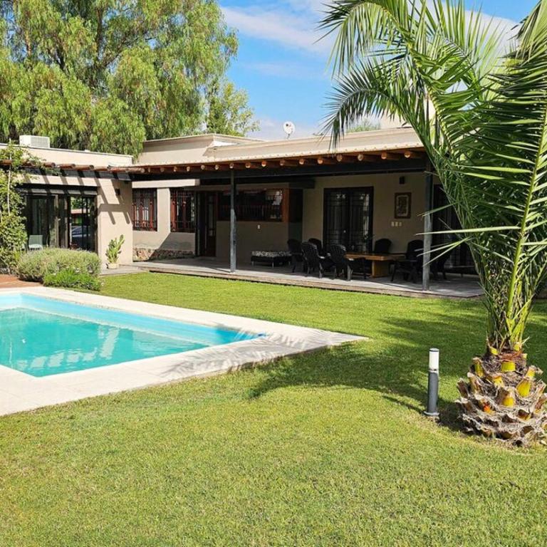 Casa Florencia en el corazón de Chacras de Coria - Five-Bedroom House - 36