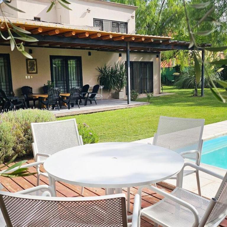 Casa Florencia en el corazón de Chacras de Coria - Five-Bedroom House - 57
