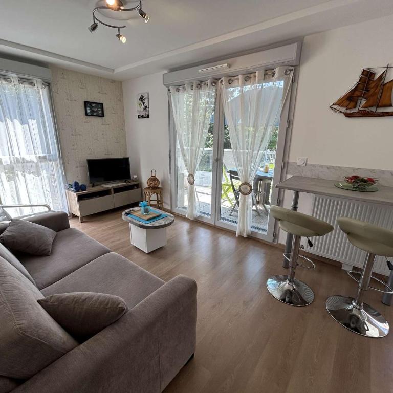 Appartement moderne 2 pièces, 4 couchages, terrasse et parking sécurisé à Saint-Jean-de-Monts - FR-1-224C-351 - Apartment - 1