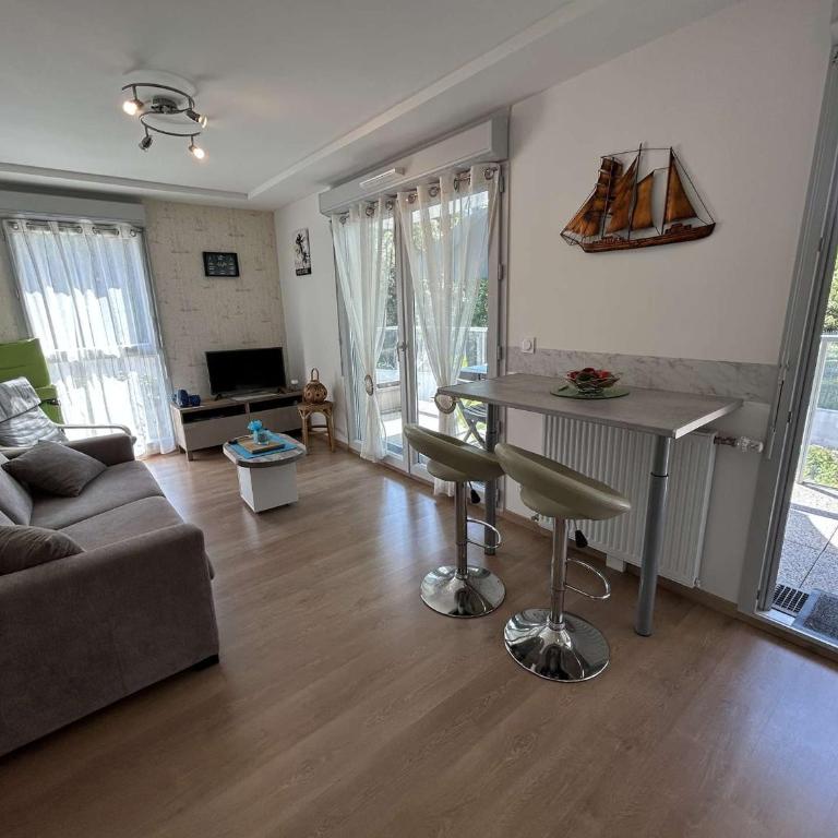 Appartement moderne 2 pièces, 4 couchages, terrasse et parking sécurisé à Saint-Jean-de-Monts - FR-1-224C-351 - Apartment - 6