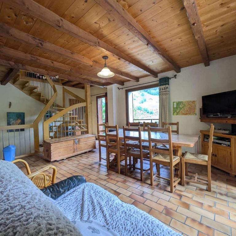 Chalet familial 8 pers, calme, nature à Beaufort - FR-1-342-335 - Chalet - 5