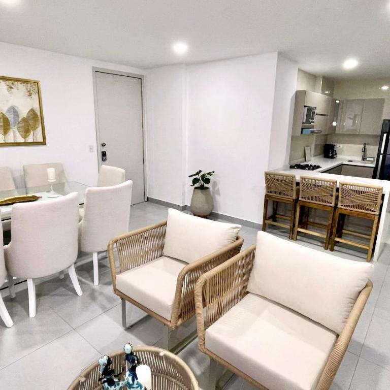 Azure apartahotel - Two-Bedroom Deluxe Apartment - 11