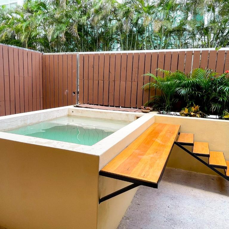 Great Location! - One-Bedroom Apartment - 6