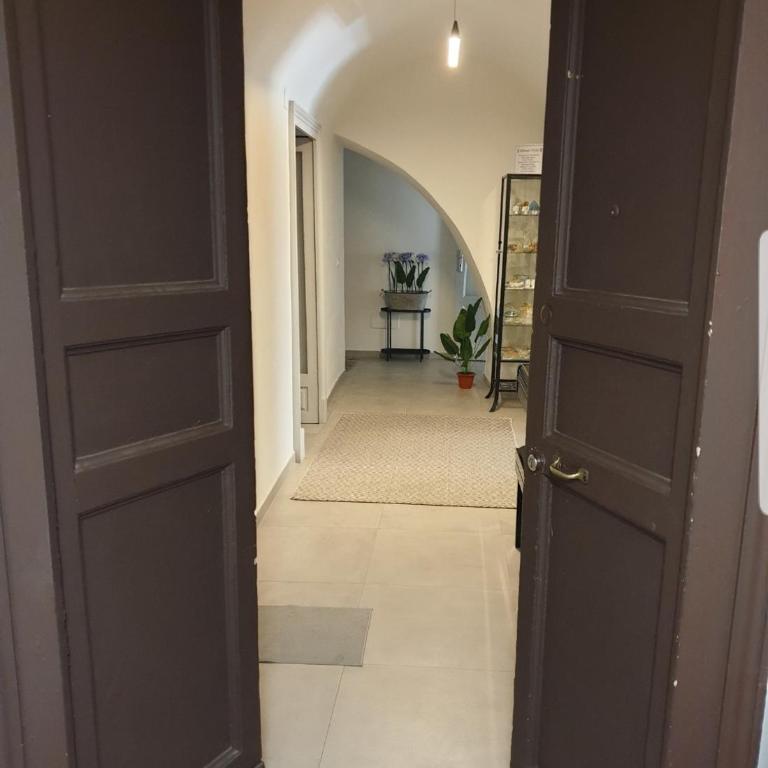 Teatro Massimo Bellini appartamento nuovo2+3a/c - Apartment - 52
