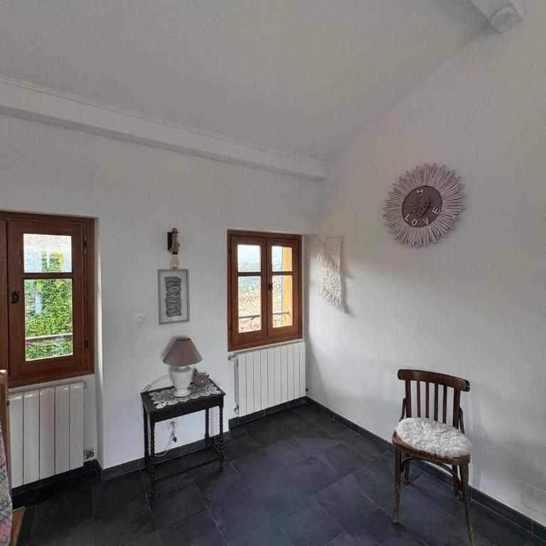 Maison de village avec vue magnifique - Casa con 2 Camere da Letto - 65