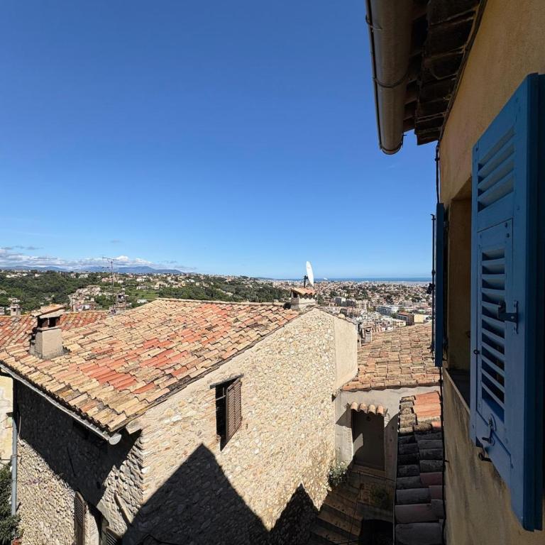 Maison de village avec vue magnifique - Casa con 2 Camere da Letto - 70