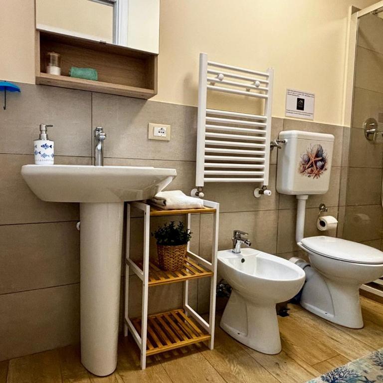 D'Aragona Guest House - Triple Room - 21