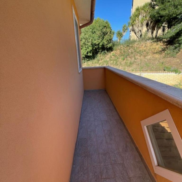 Casa Vacanze IL GIGANTE Comfort a Due Passi dalla Valle dei Templi - Camera Matrimoniale con Balcone - 8