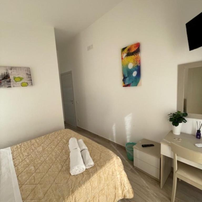 Casa Vacanze IL GIGANTE Comfort a Due Passi dalla Valle dei Templi - Camera Matrimoniale con Balcone - 6