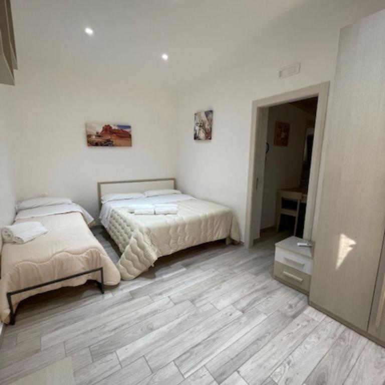 Casa Vacanze IL GIGANTE Comfort a Due Passi dalla Valle dei Templi - Camera Matrimoniale Deluxe - 2