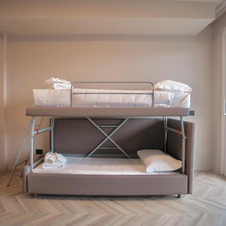 Aurora ApartHotel - Suite Deluxe con Vasca Idromassaggio - 15