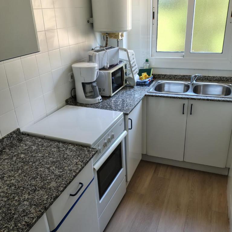 Apartamentos Les Palmeres - Apartamento de 2 dormitorios - Sin aire acondicionado - 8