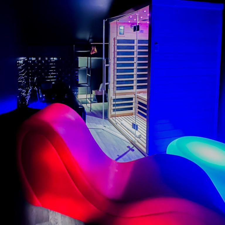 Night Desires vieille ville Annecy charmant - Studio Lit Queen-Size de Luxe - 14