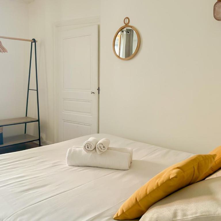 Night Desires vieille ville Annecy charmant - Studio Lit Queen-Size de Luxe - 7