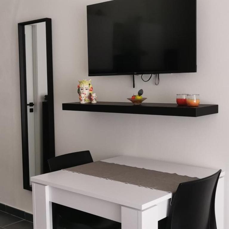 Grimaldi Houses - Vacation Home - 5