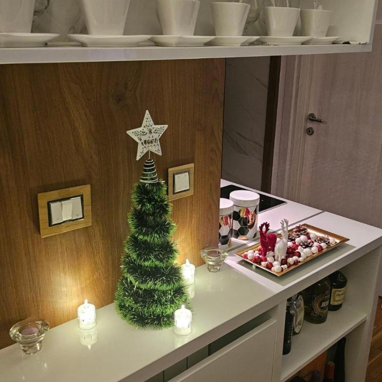 Sun lux - Two-Bedroom Apartment - 36