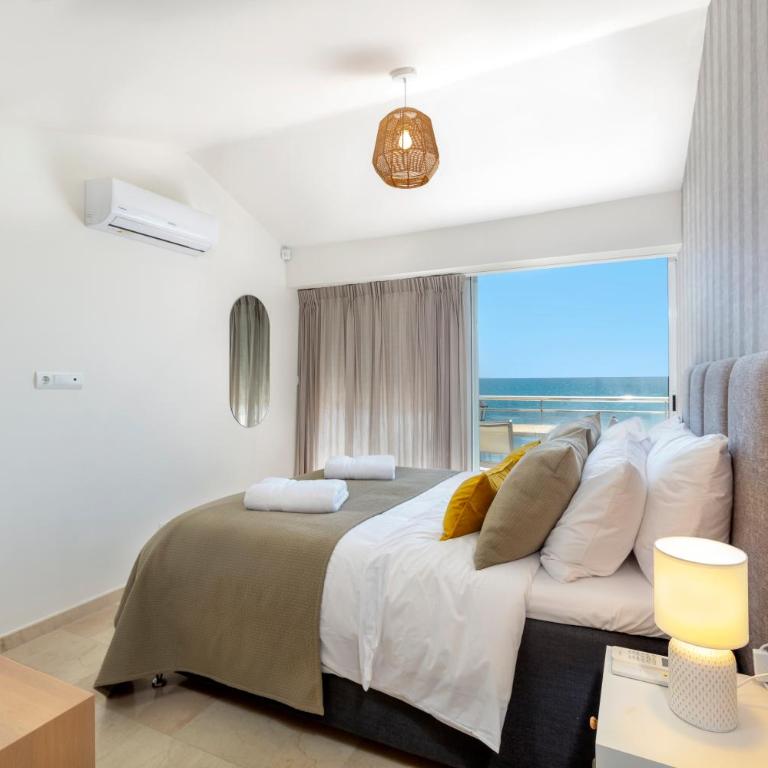 First Row Beach Villa - Villa - 18