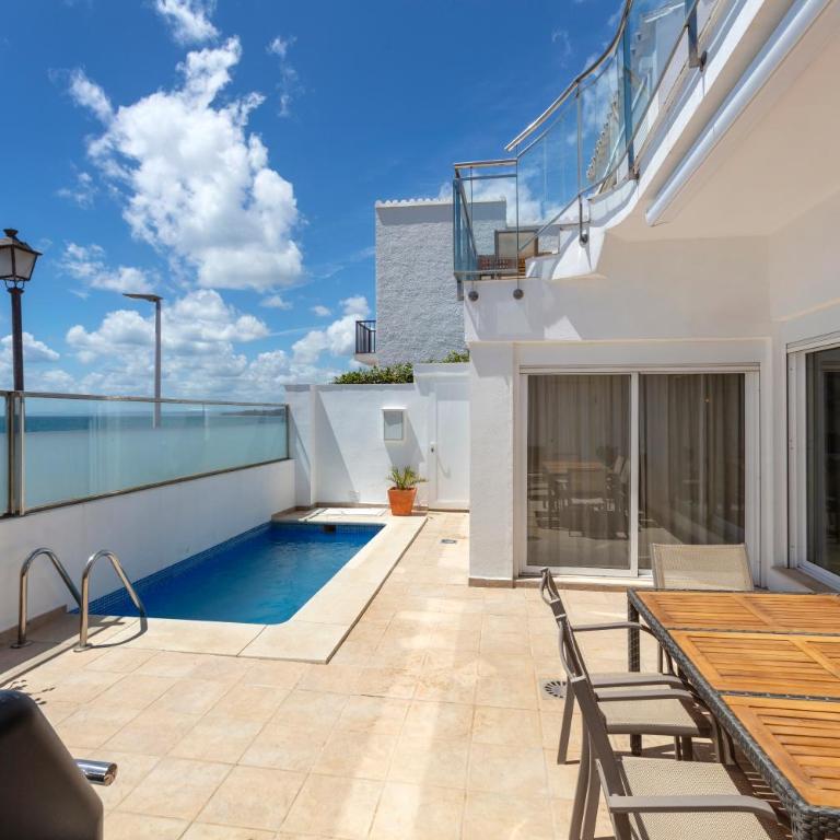 First Row Beach Villa - Villa - 70