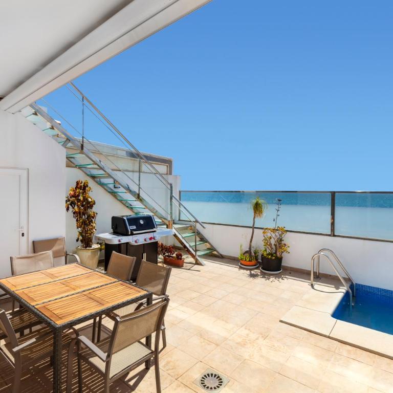 First Row Beach Villa - Villa - 84